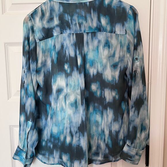 New York and Company Sheer Button-up Top, Size M - Picture 7 of 9